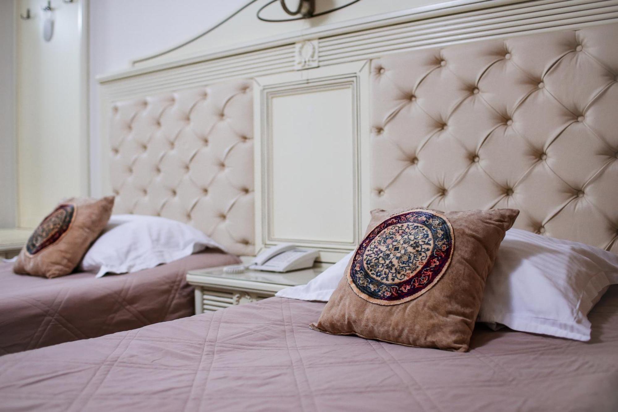 Hotel Royal Крайова Номер фото
