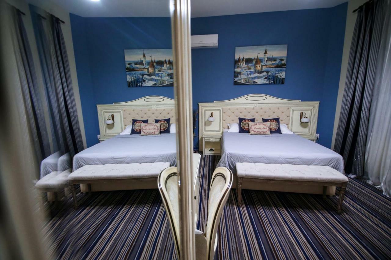 Hotel Royal Крайова Экстерьер фото