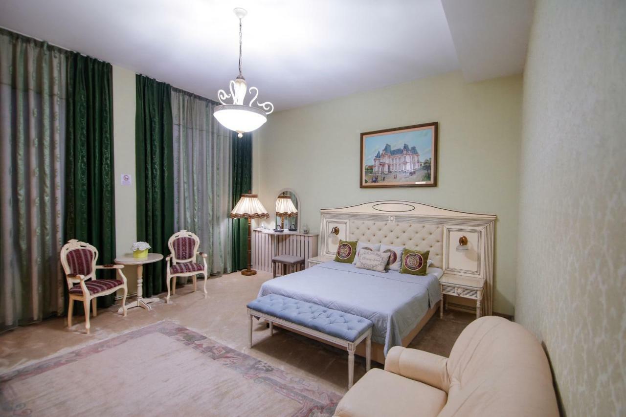 Hotel Royal Крайова Экстерьер фото